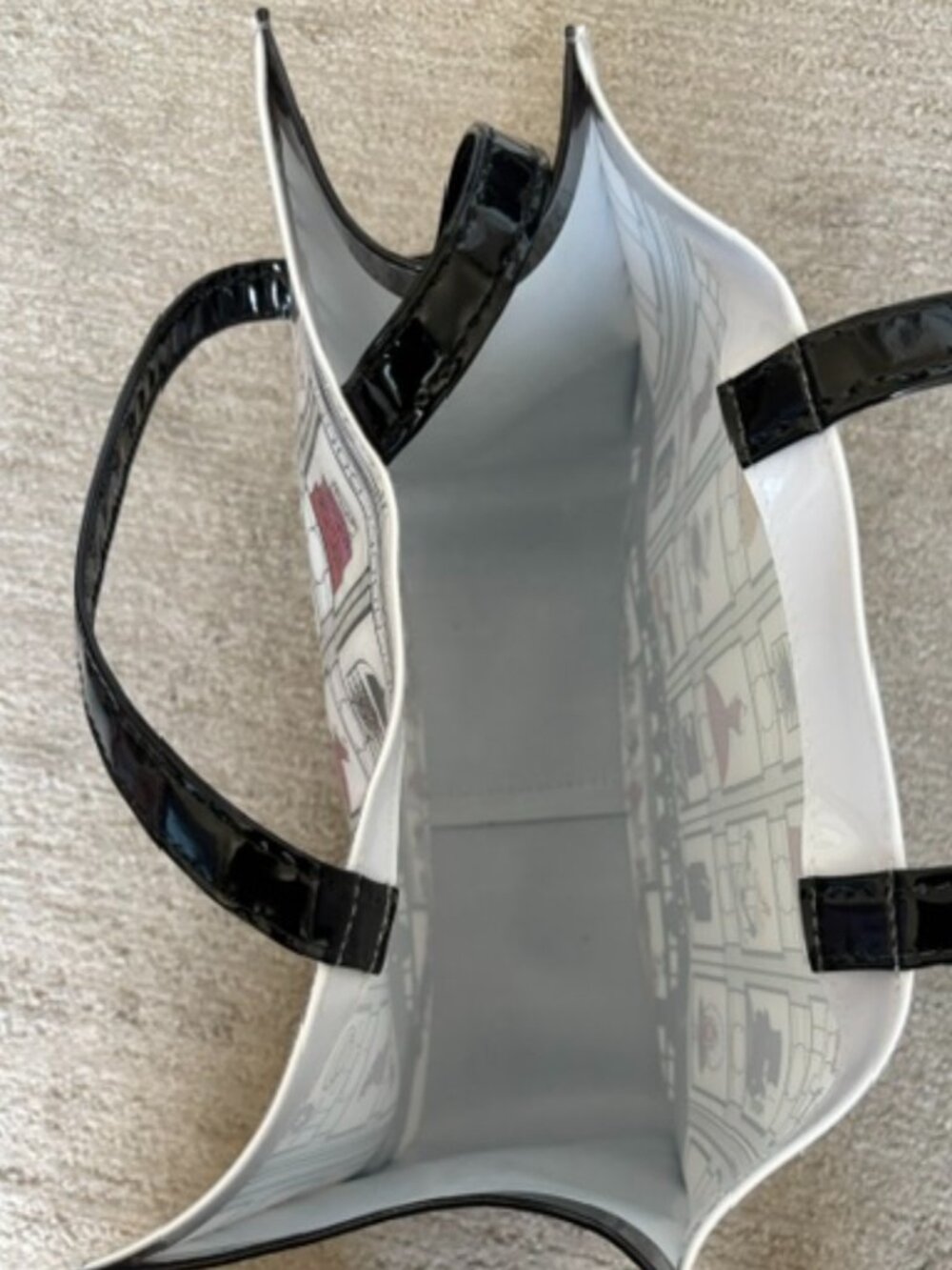 Bloomingdale's Large Store Front NYC Shopper Vinyl Tote Bag in Perfect Condition - Picture 3 of 3